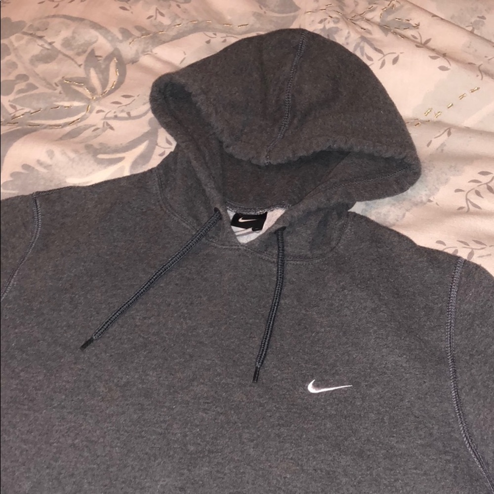 NIKE gray men’s hoodie